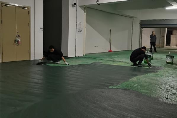 赤菟马停车场地坪案例丨财富广场旧混凝土停车场翻新方案
